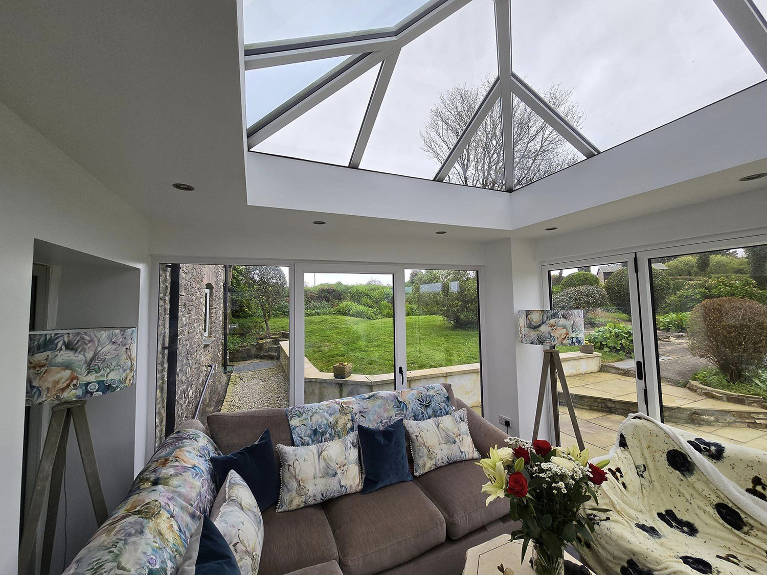 sunroom with skylight